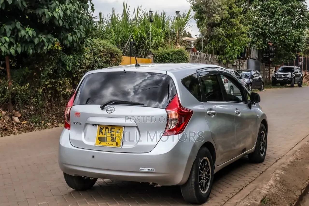 Nissan Note 2014 Silver