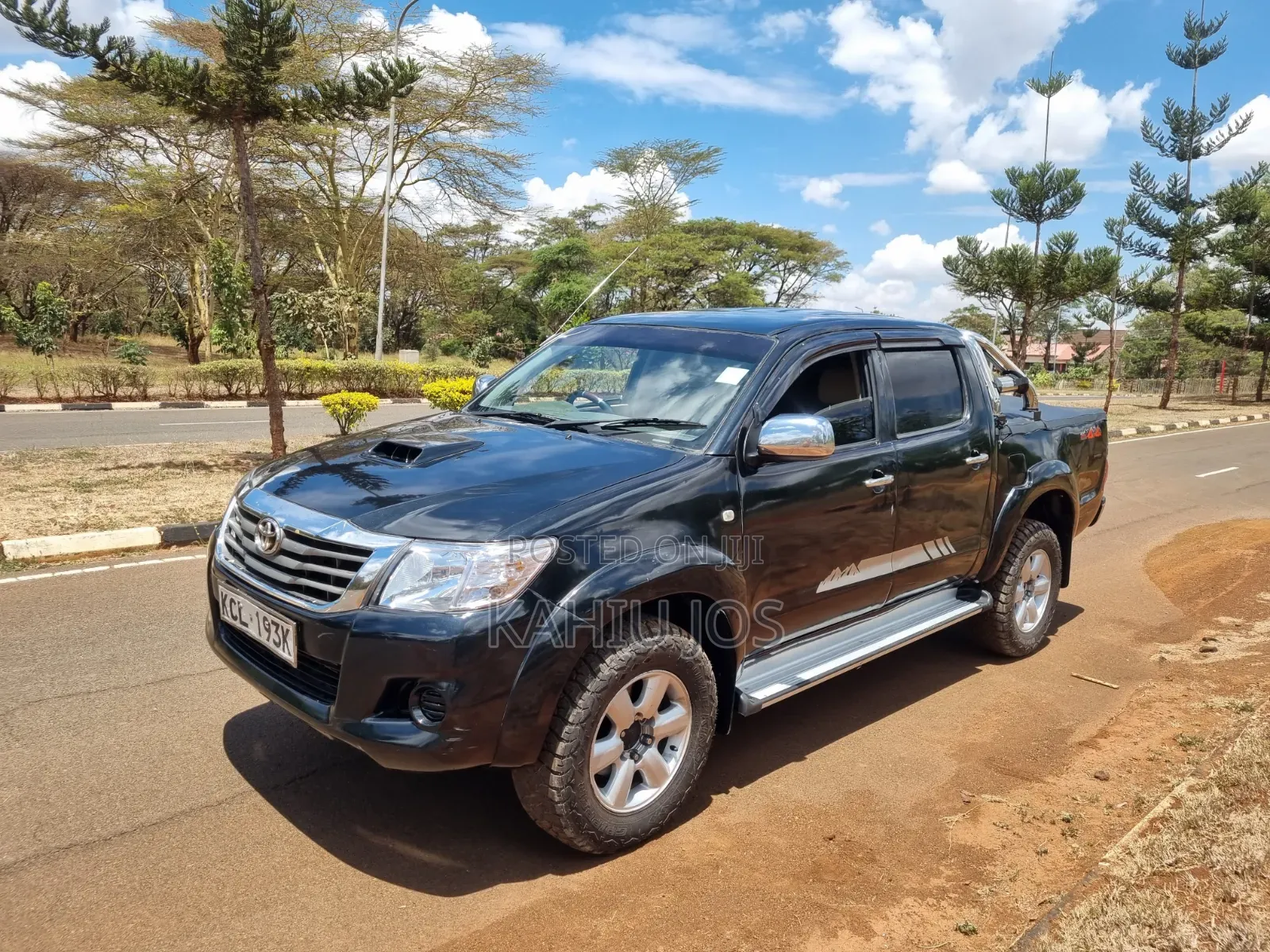Toyota Hilux 2010 Black