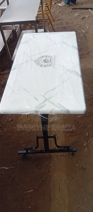 Hotel Bar Tables