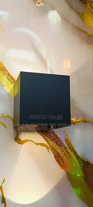 Up/Down Outdoor Wall Light