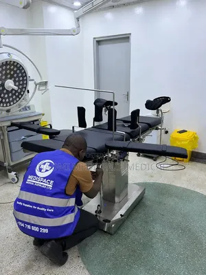 Durable and Stable Quality Hydraulic Operating Table