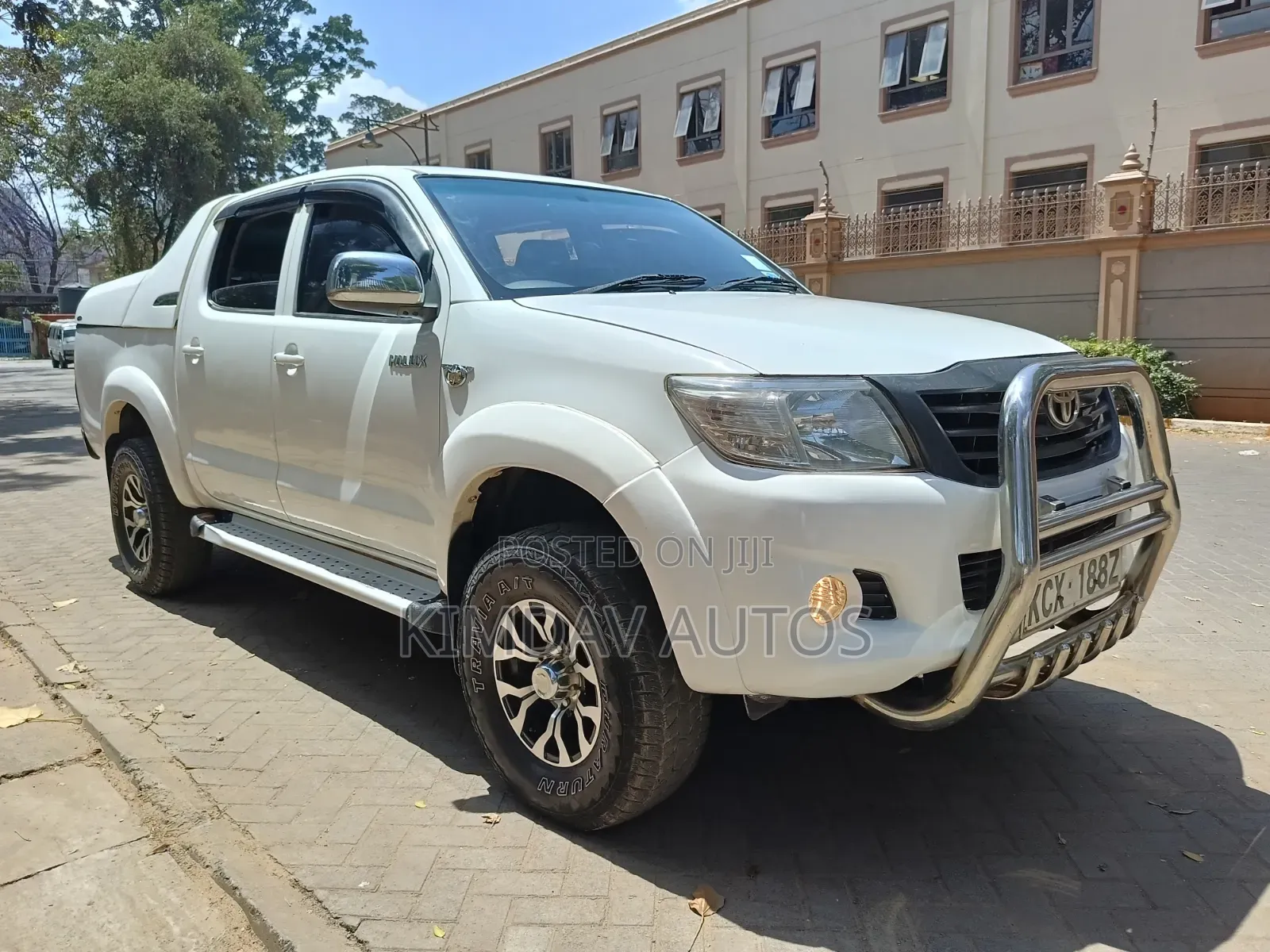 Toyota Hilux 2015 White