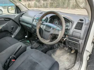 Isuzu D-MAX 2021 Pearl