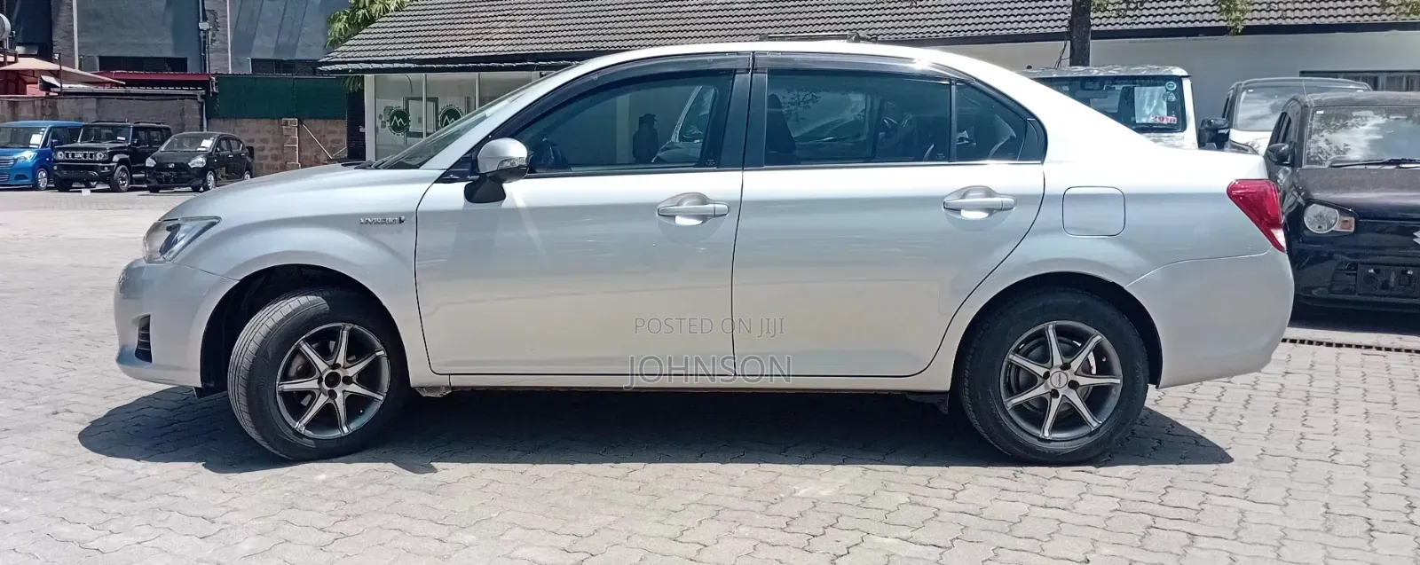 Toyota Axio 1.5 Hybrid 2WD 2014 Silver