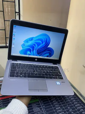 Laptop HP EliteBook 820 G3 8GB Intel Core i7 SSD 256GB