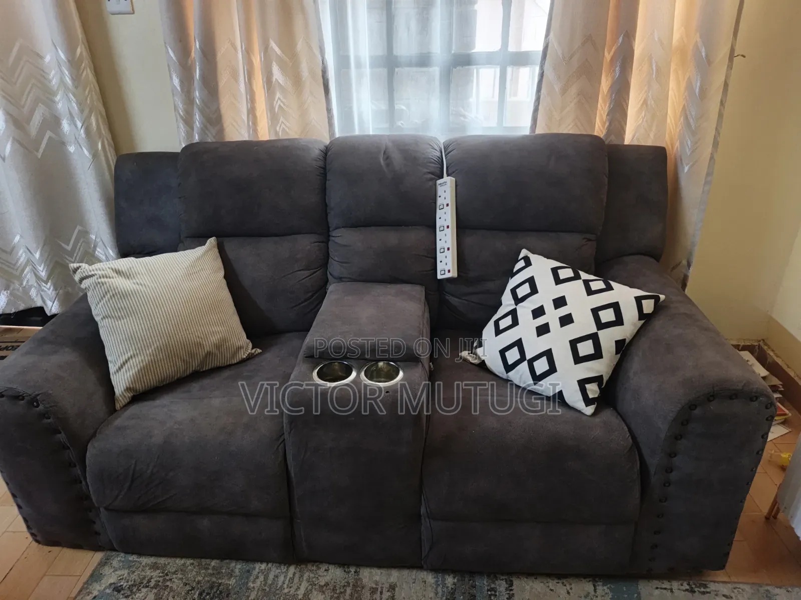 6 Seater Seat Semi Recliner