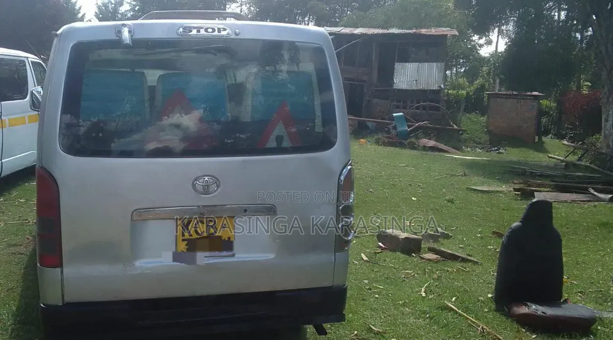 Toyota HiAce 2008 Silver