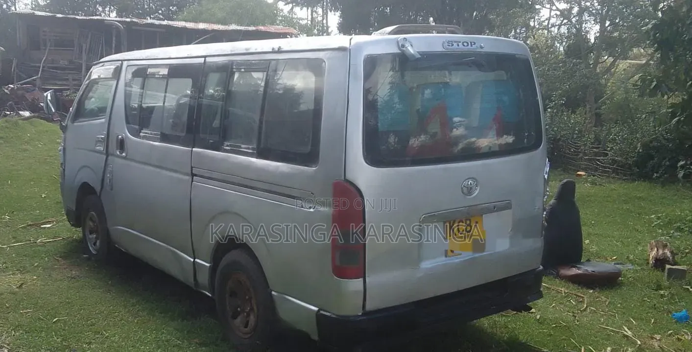 Toyota HiAce 2008 Silver