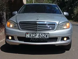 Mercedes-Benz C180 2011 Silver