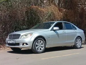 Mercedes-Benz C180 2011 Silver