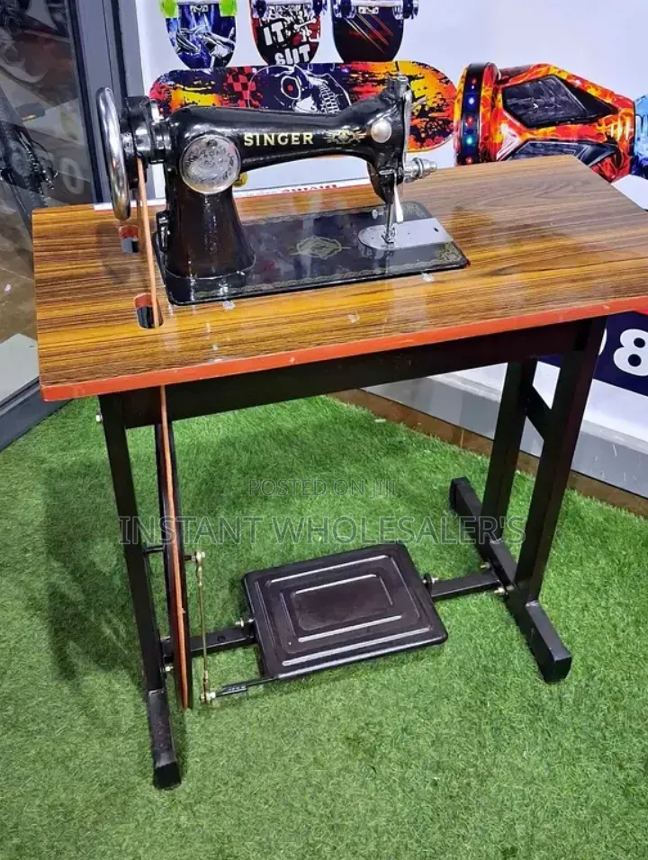 Singer Sewing Machine Complete