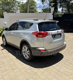Toyota RAV4 2015 Silver