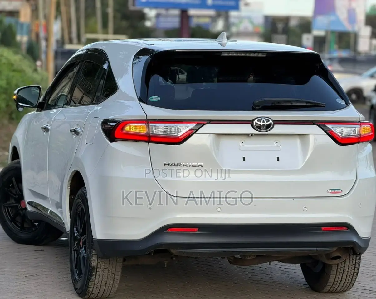 Toyota Harrier 2019 White