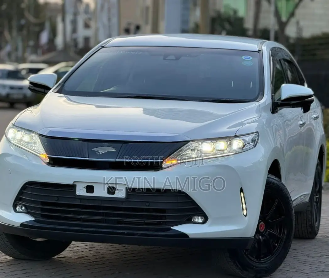 Toyota Harrier 2019 White