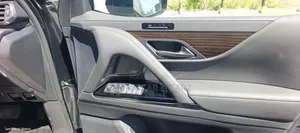Lexus LX 600 2023 Black