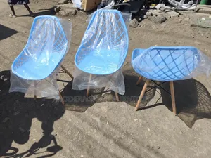 Stylish Plastic Eames Chair's
