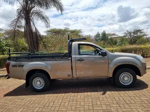 Isuzu D-MAX 2022 Gold