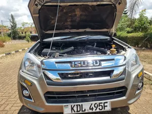 Isuzu D-MAX 2022 Gold
