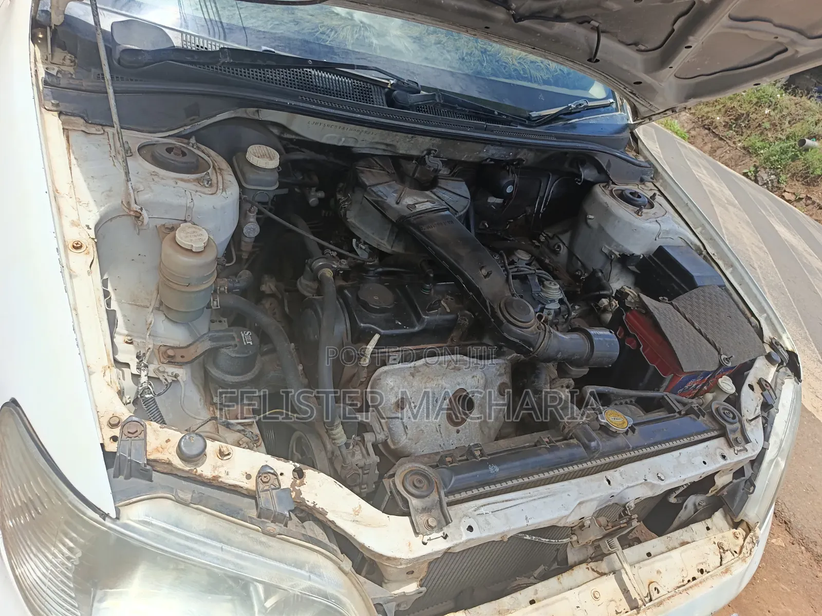 Mitsubishi Lancer 2002 White