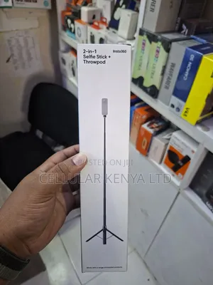 Insta360 2 in 1 Selfie Stick + Throwpod