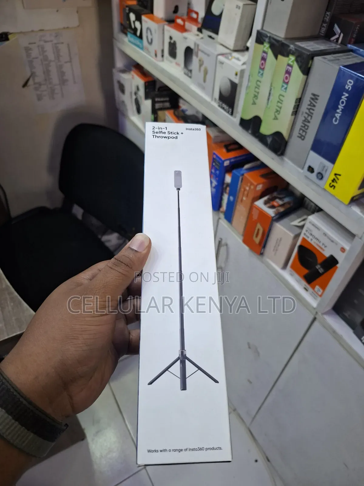 Insta360 2 in 1 Selfie Stick + Throwpod