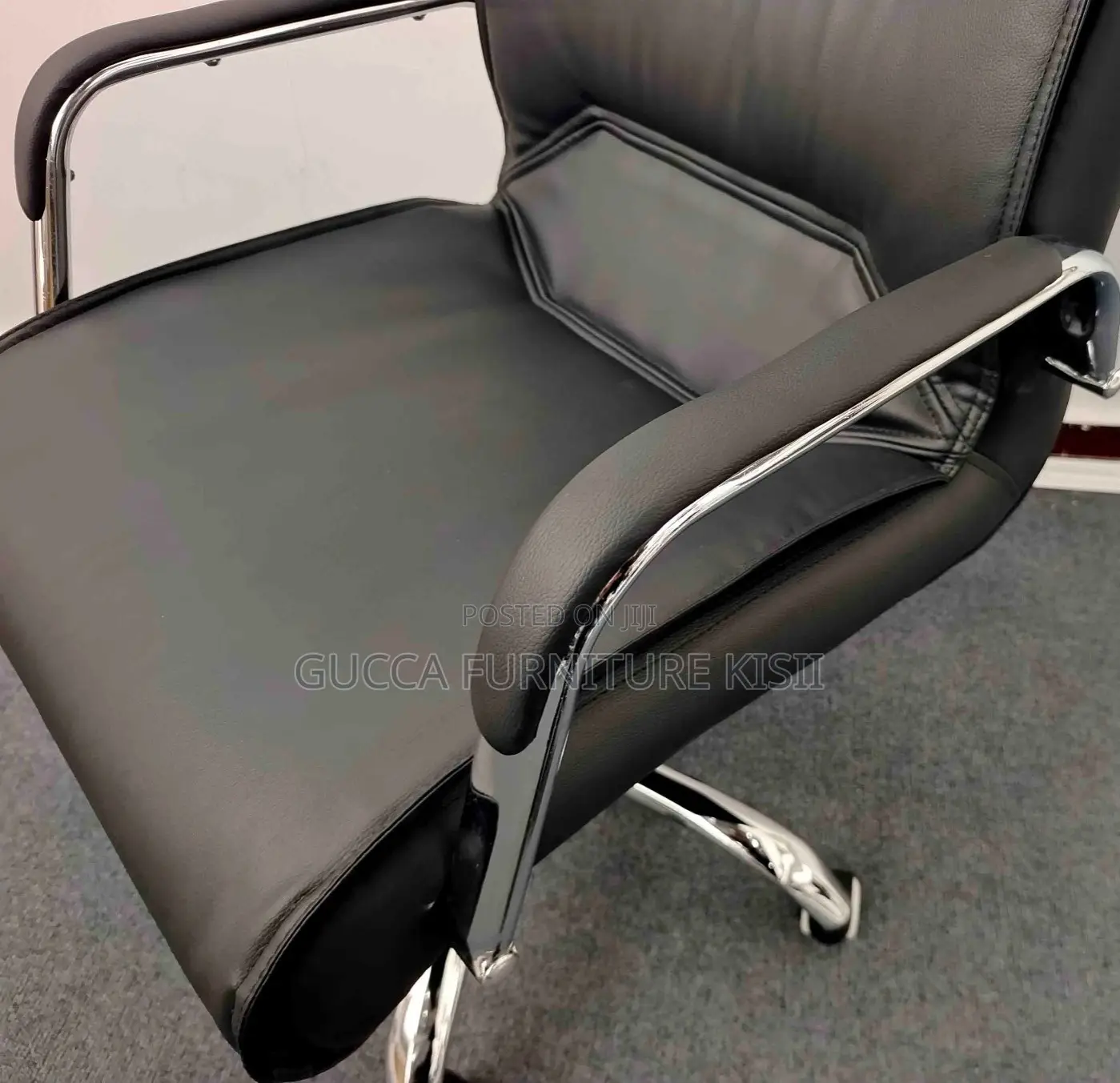 Medium Back Ergonomic Leather Workstation Chair