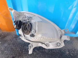 Passo 2010/2011/2012 Headlight