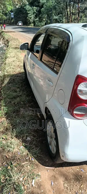 Toyota Passo 2012 White