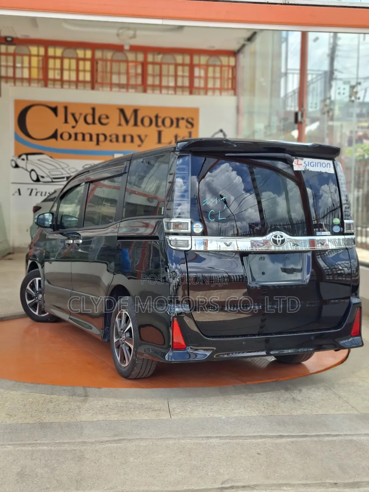 Toyota Voxy 2019 Green