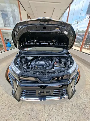 Toyota Voxy 2019 Green