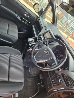 Toyota Voxy 2019 Green