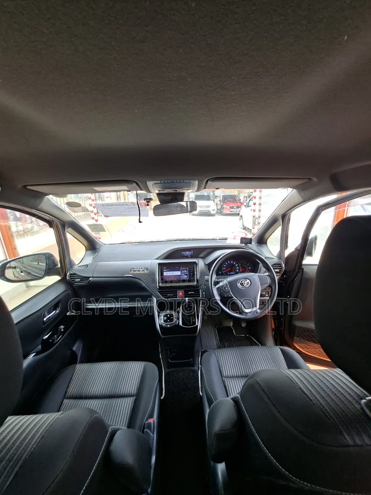 Toyota Voxy 2019 Green