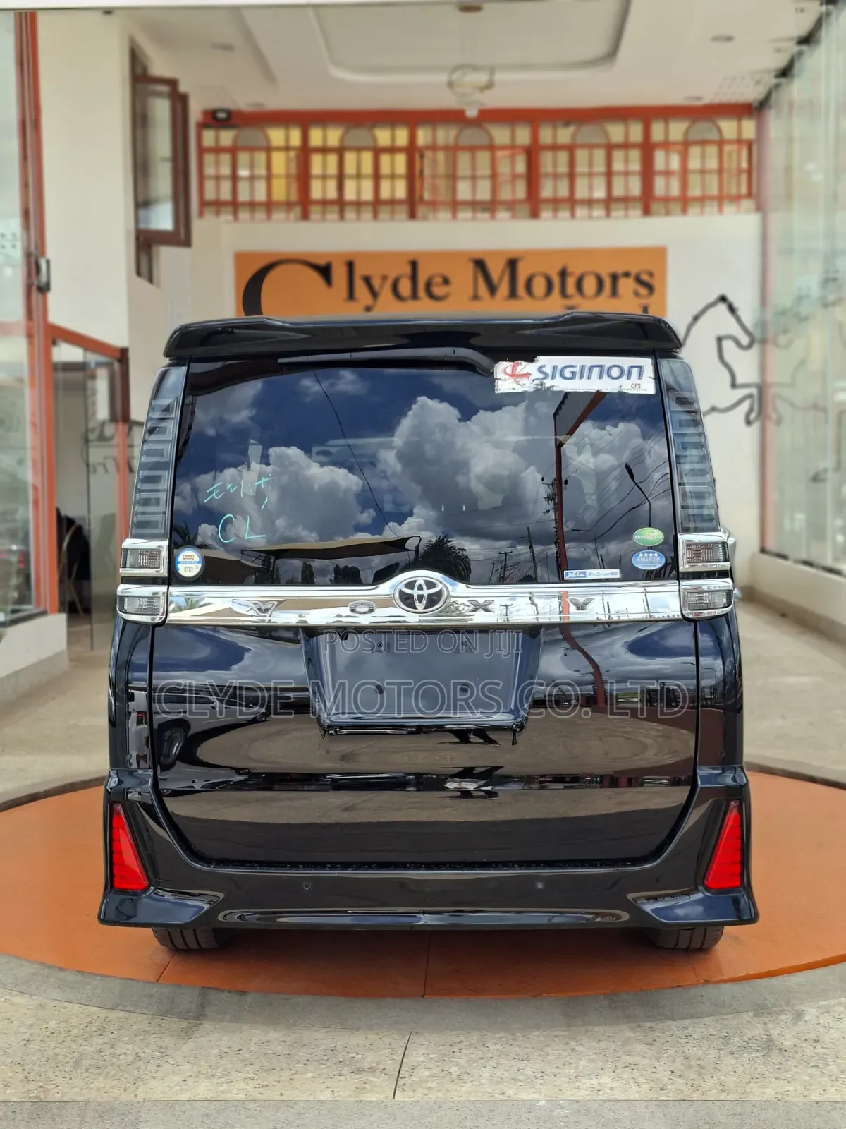 Toyota Voxy 2019 Green