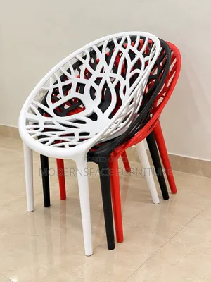 Modern Plastic Dining Chair for Home and Garden