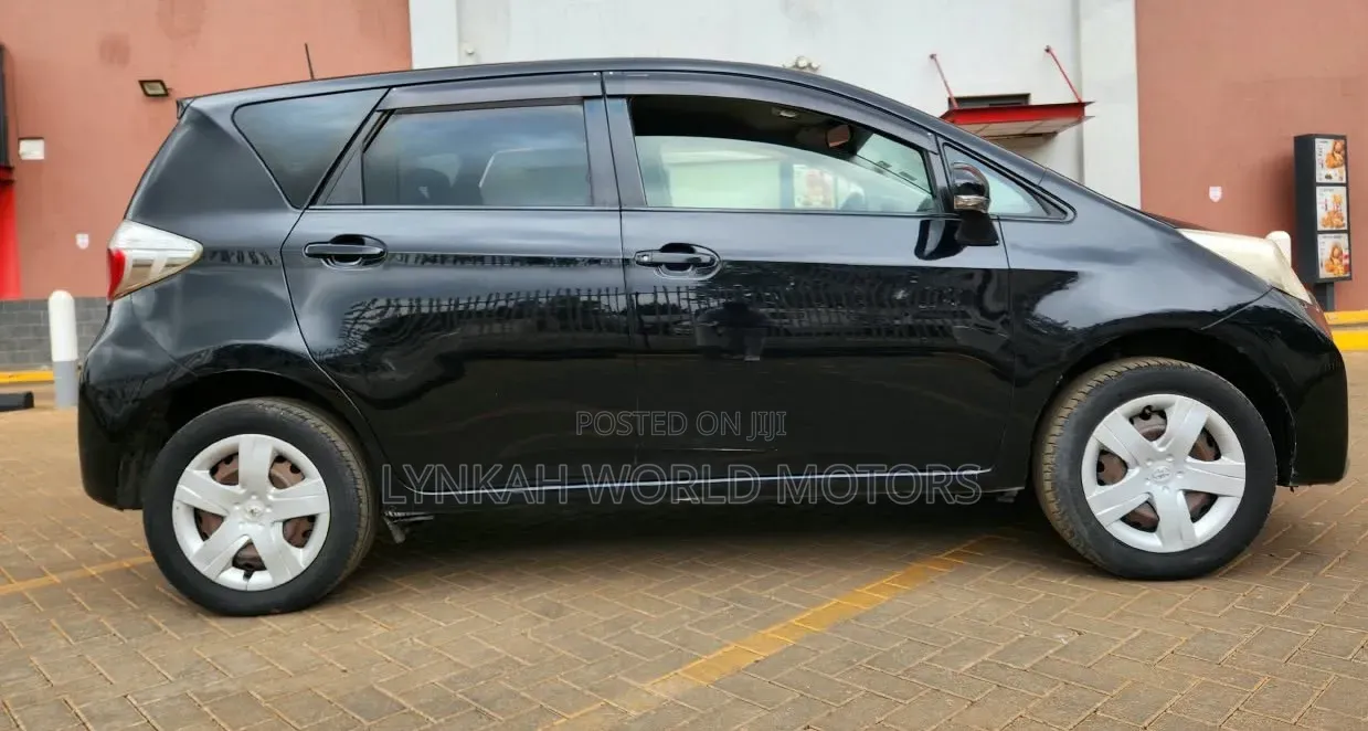 Toyota Ractis 2012 Black