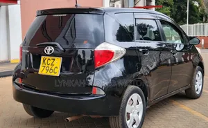 Toyota Ractis 2012 Black