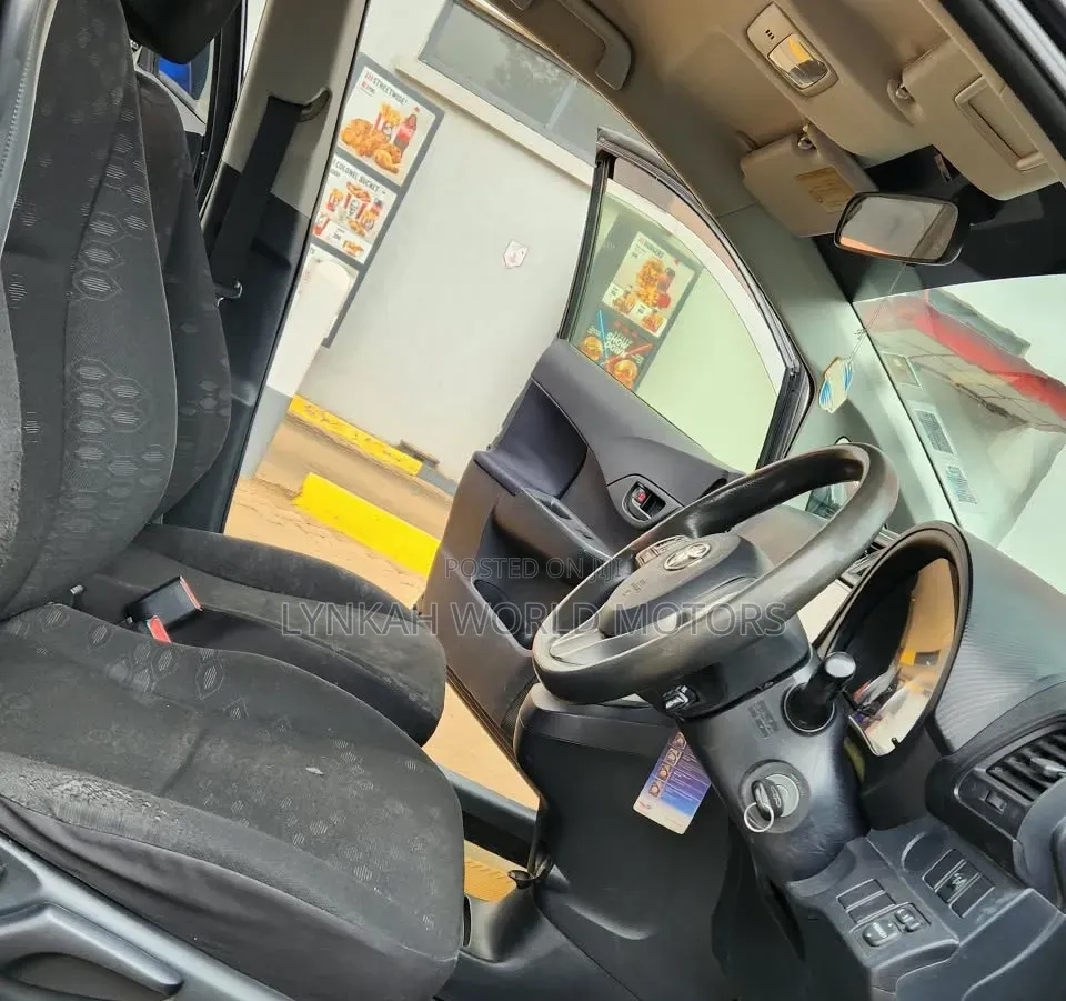 Toyota Ractis 2012 Black
