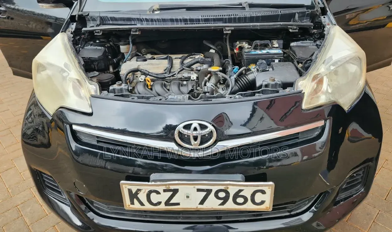 Toyota Ractis 2012 Black