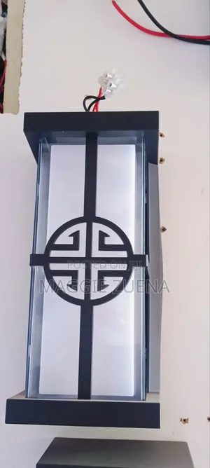 Outdoor Wall Bracket