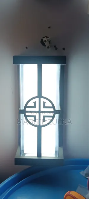 Outdoor Wall Bracket
