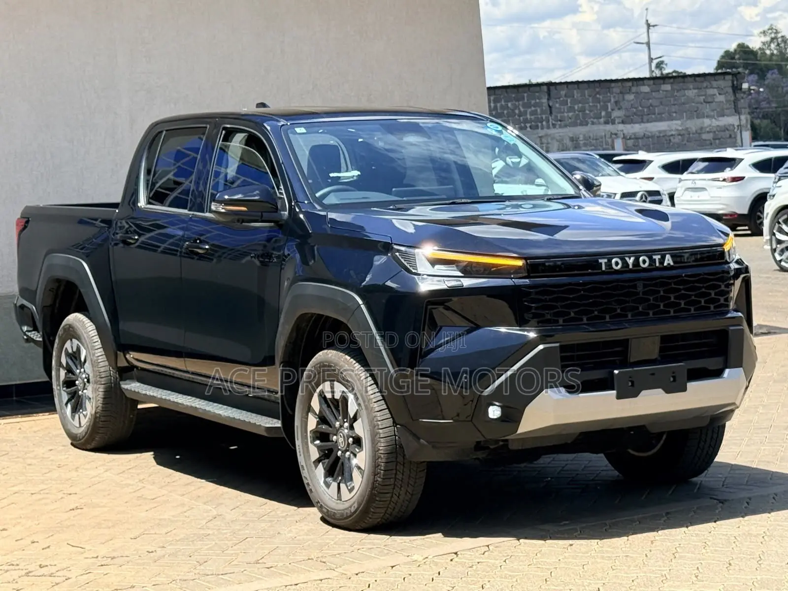 Toyota Hilux 2026 Black