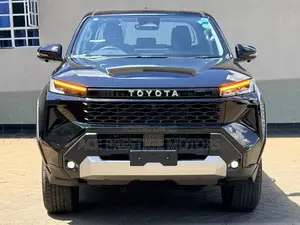 Toyota Hilux 2026 Black