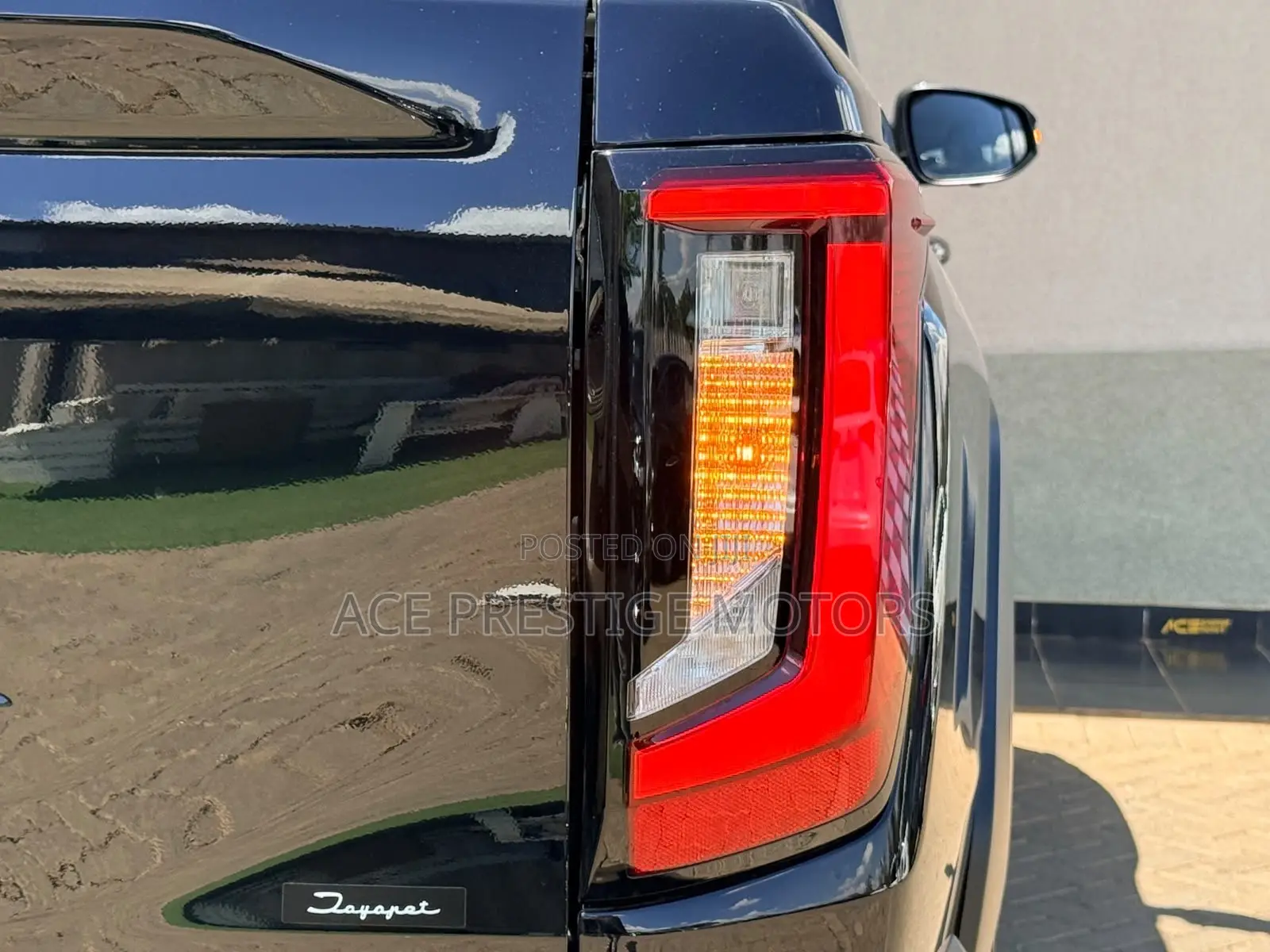 Toyota Hilux 2026 Black