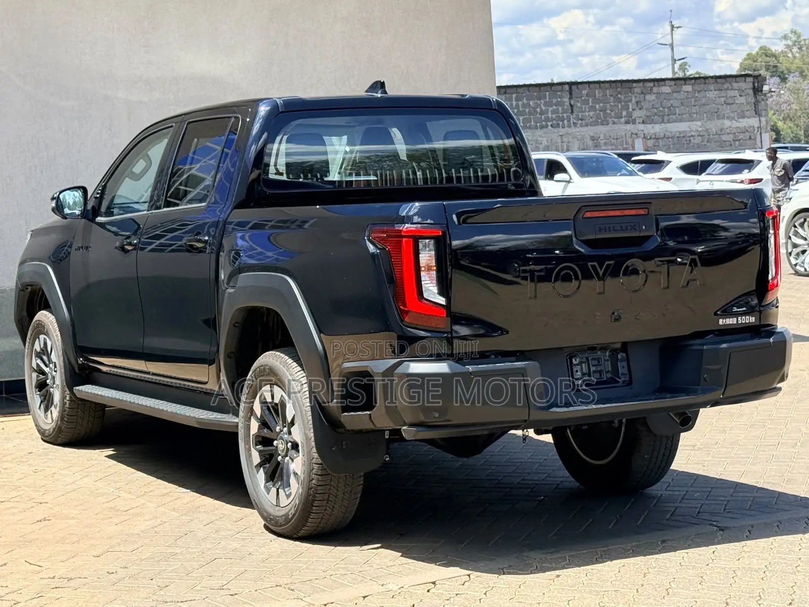 Toyota Hilux 2026 Black