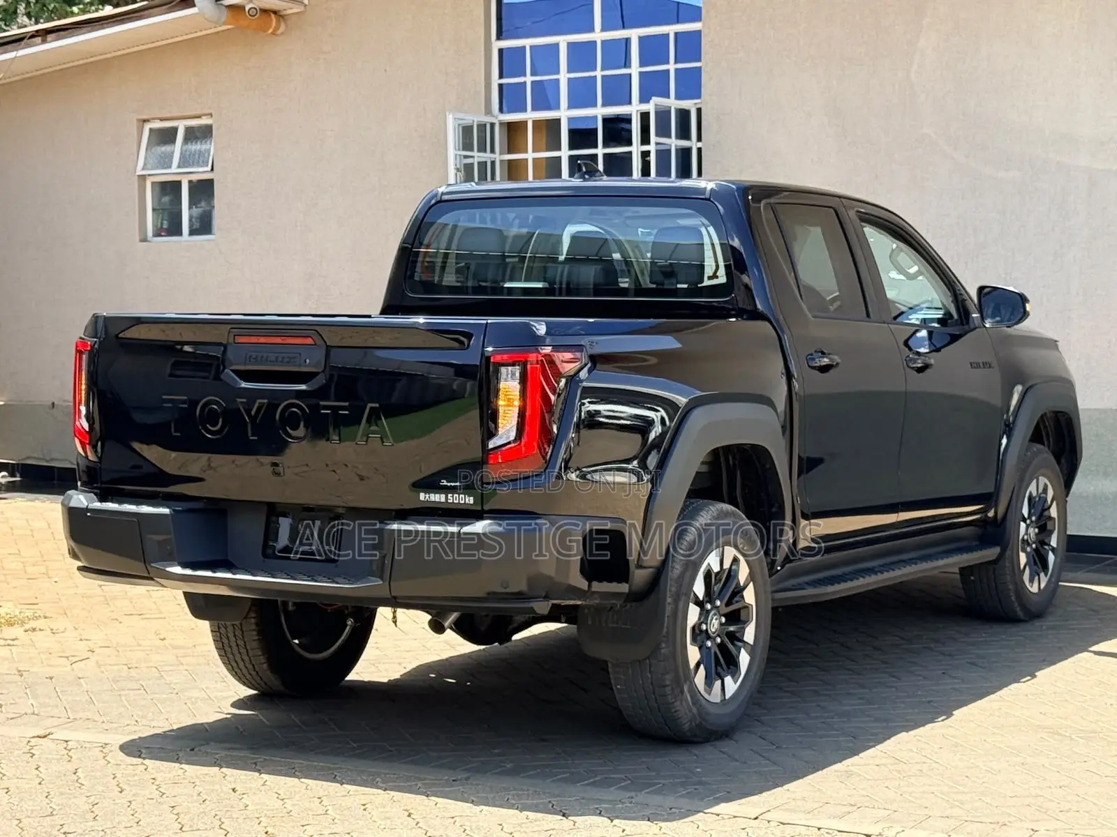 Toyota Hilux 2026 Black