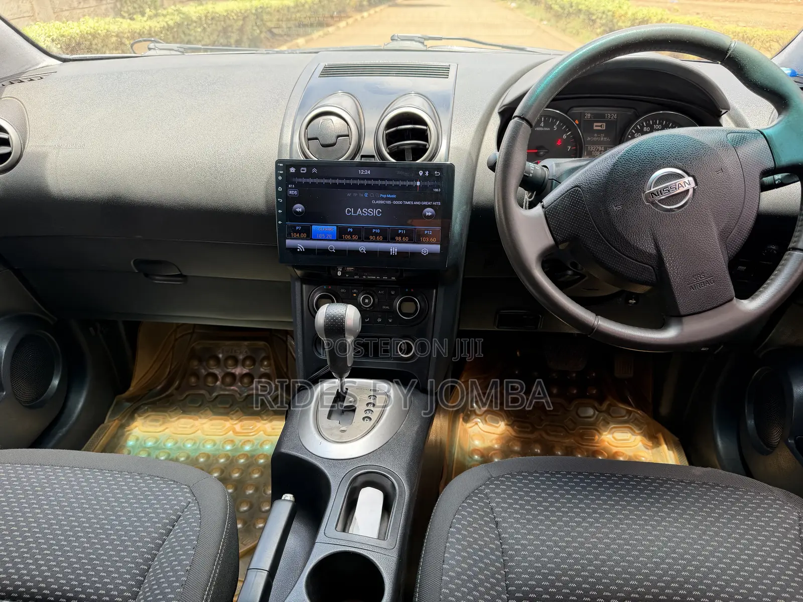 Nissan Dualis 2012 Black