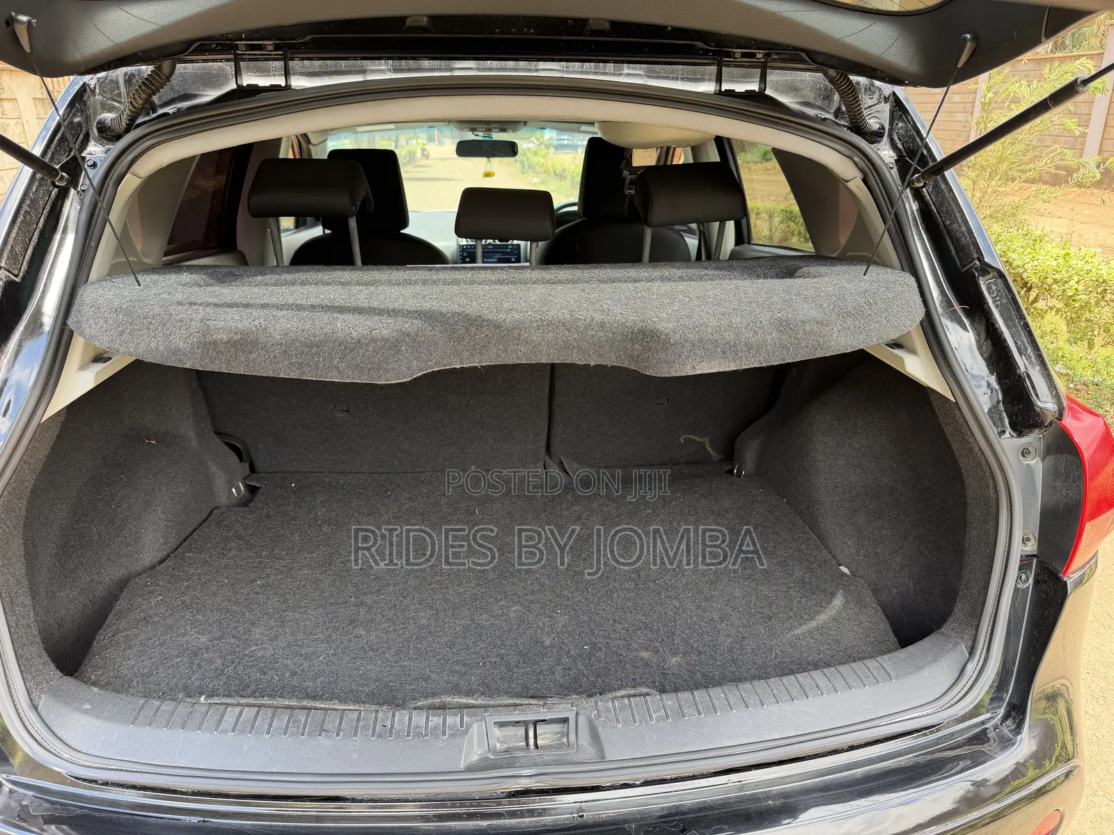 Nissan Dualis 2012 Black