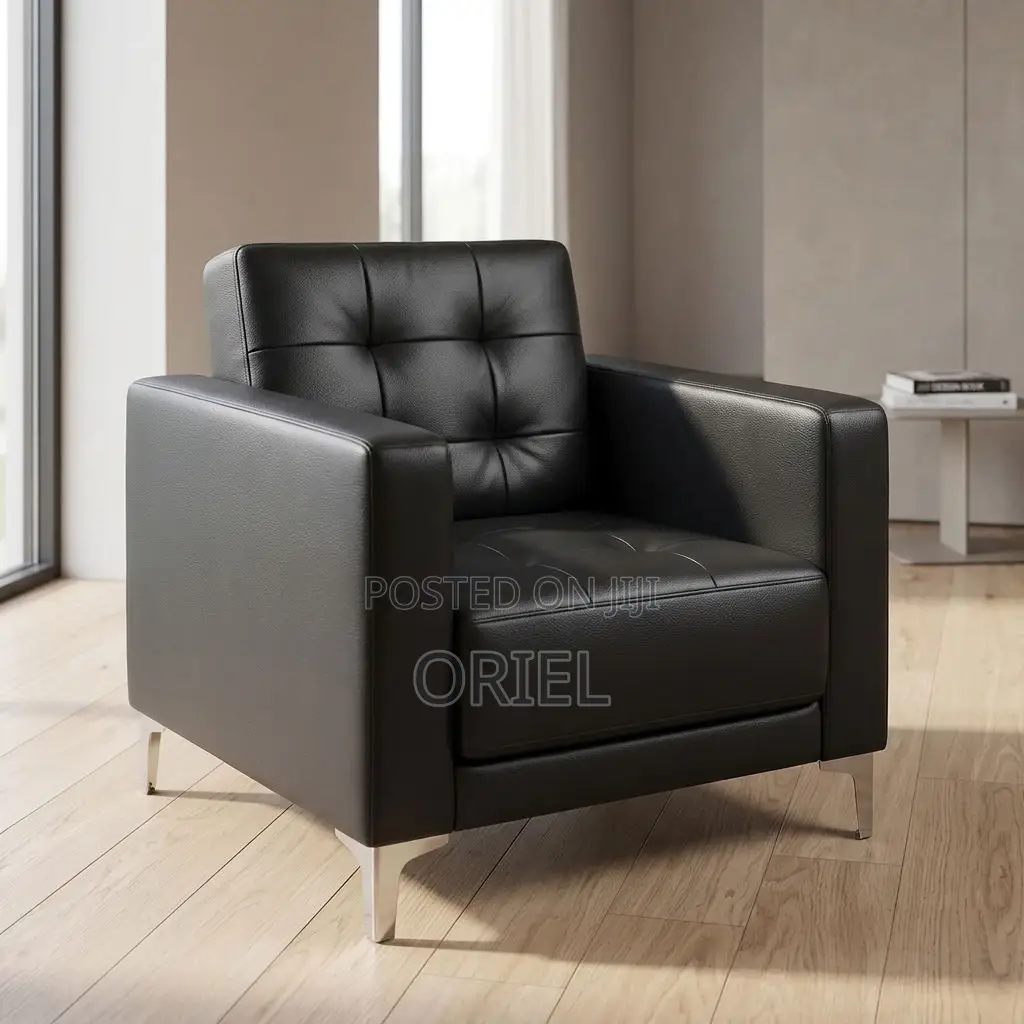 Single-Seater Leather Sofa – Compact Seating for Small Spaces