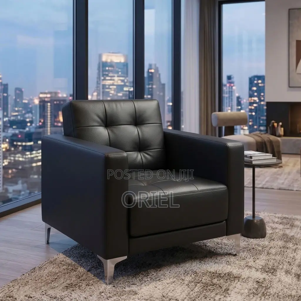 Single-Seater Leather Sofa – Compact Seating for Small Spaces