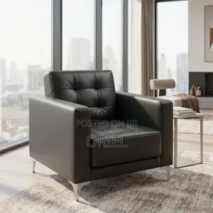 Single-Seater Leather Sofa – Compact Seating for Small Spaces